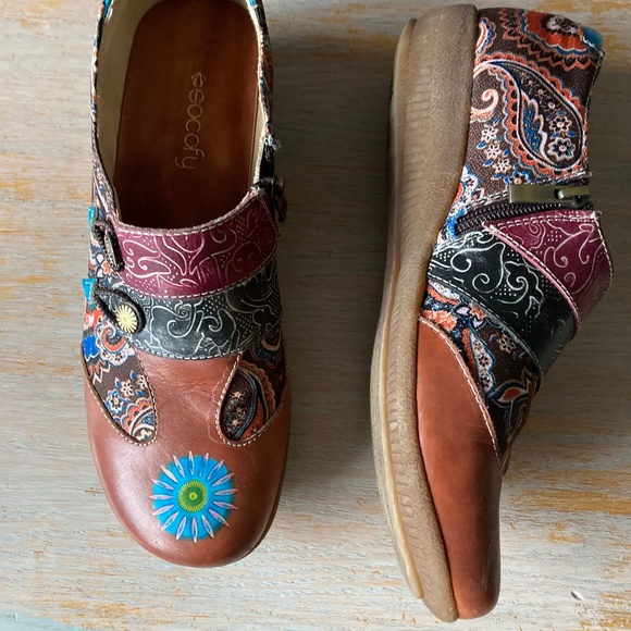Socofy Leather Shoes Clogs Sz 42 (10-11) BEAUTIFUL detail and COMFY! - Picture 1 of 10